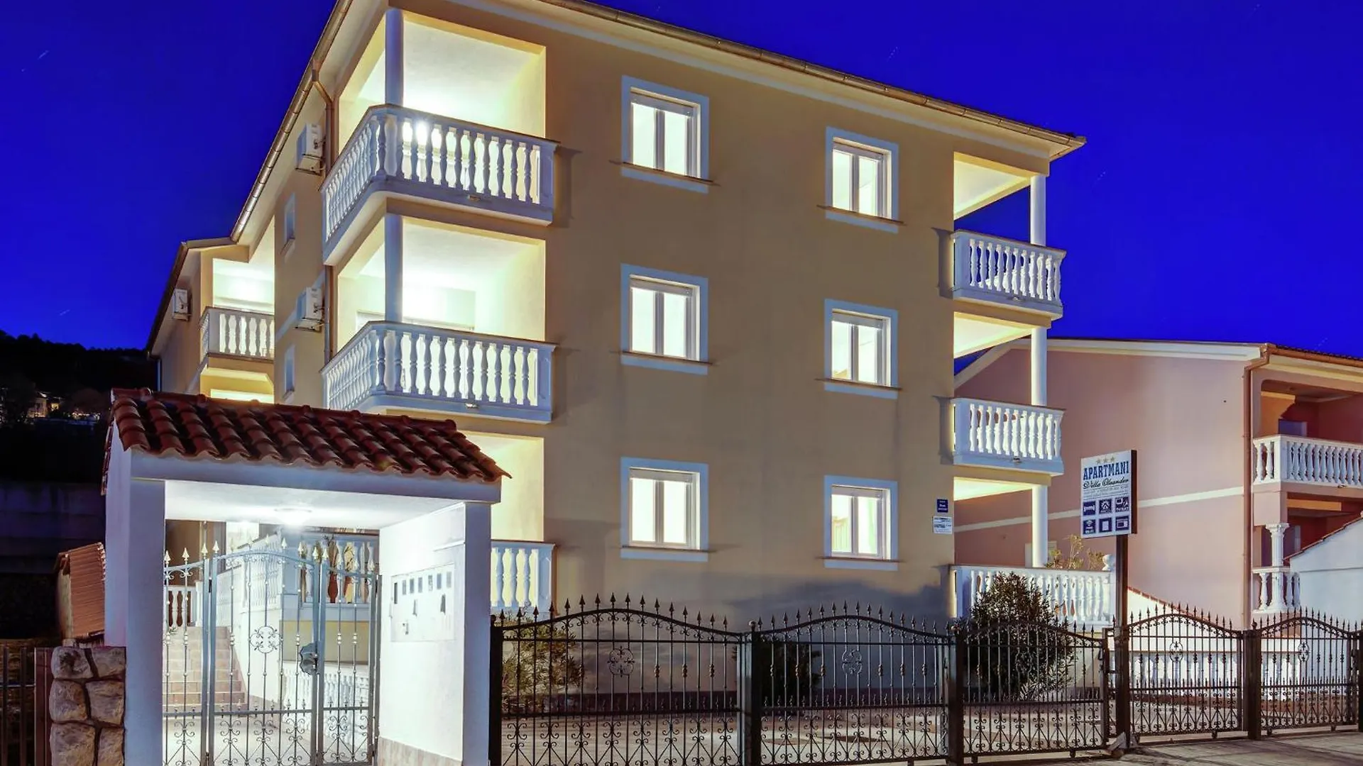 Tasteful Apartment In Dramalj With Swimming Pool location
