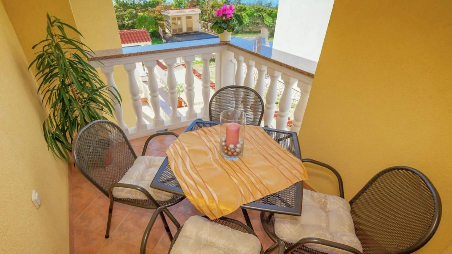 Tasteful Apartment In Dramalj With Swimming Pool 0*,  Chorwacja
