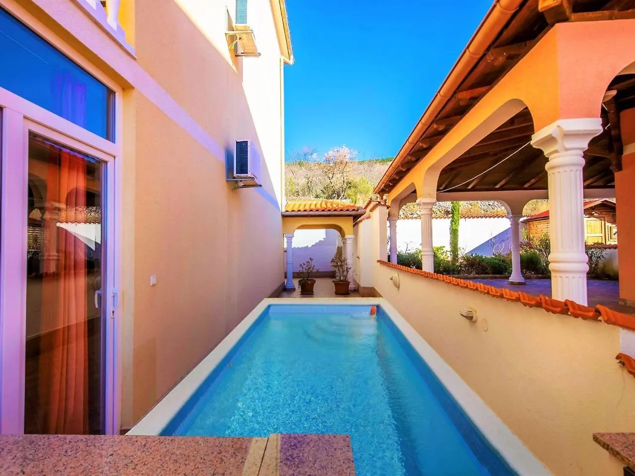 Tasteful Apartment In Dramalj With Swimming Pool 0*,